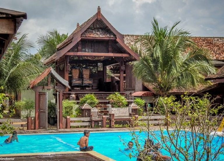 Chalet Ada Kolam Renang di Terengganu [AWESEOME!]  TeamTravel